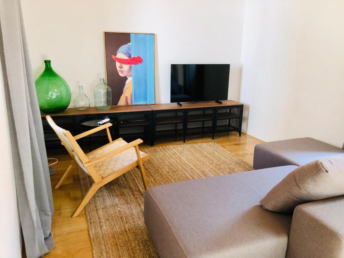 Seayou!***Charming 1-Bedroom Rental Unit In The Old City Center Of Cres Bagian luar foto