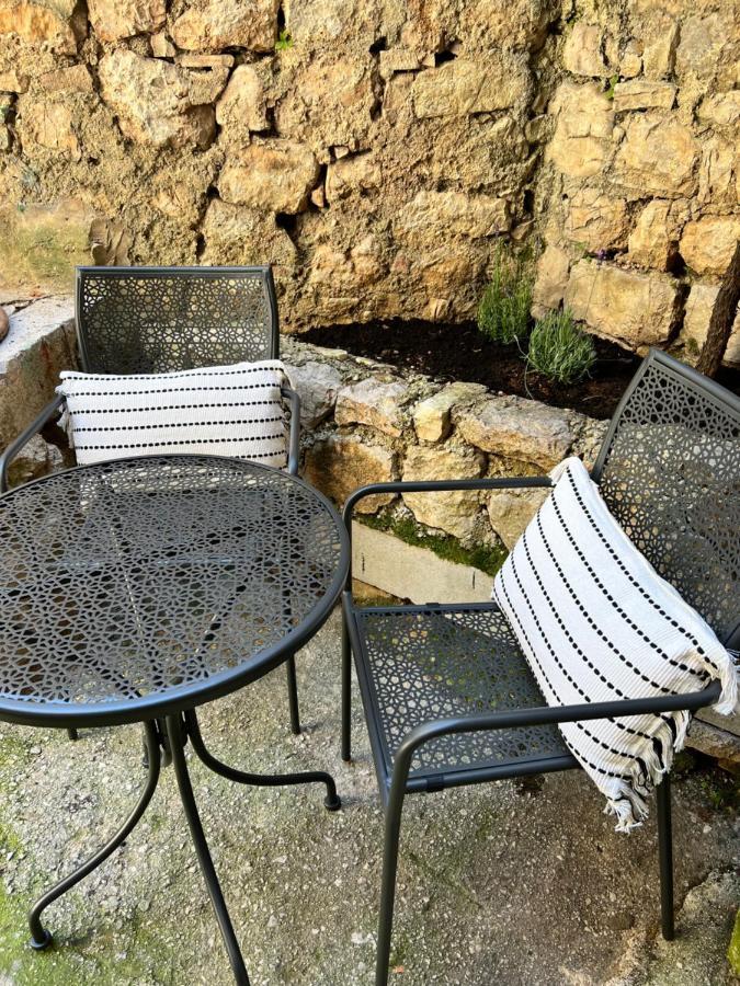 Seayou!***Charming 1-Bedroom Rental Unit In The Old City Center Of Cres Bagian luar foto